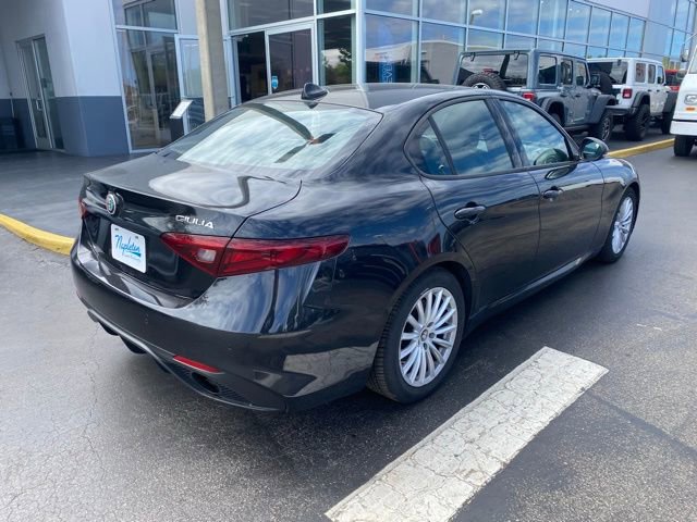 Used 2022 Alfa Romeo Giulia Sprint image 9