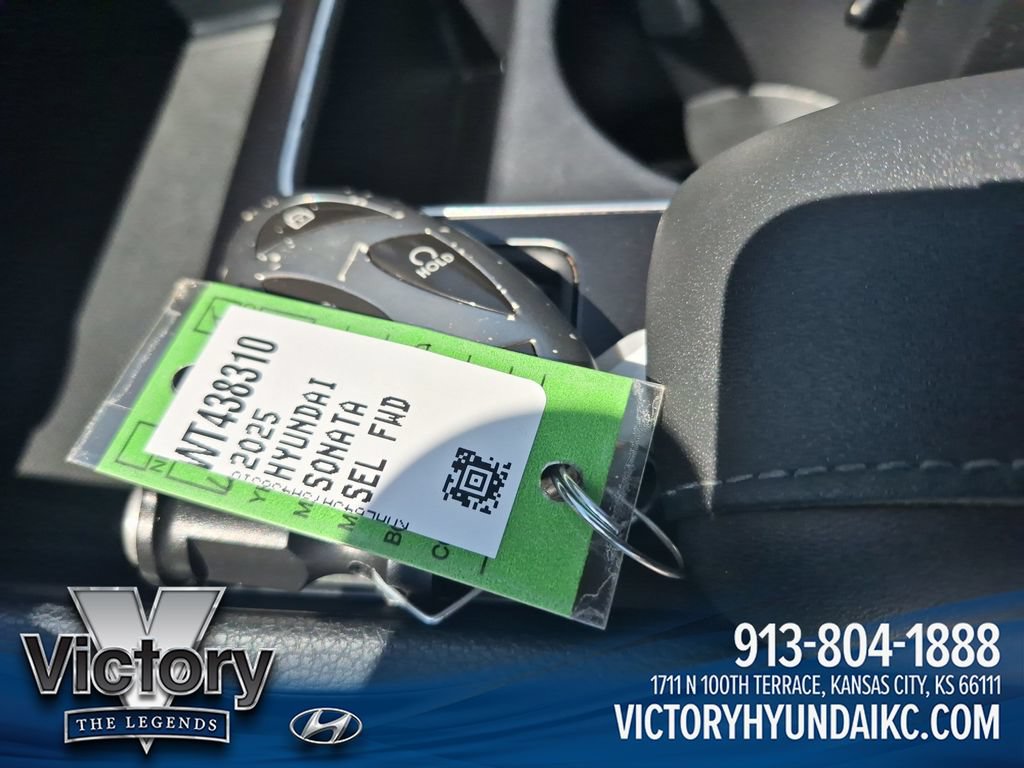 Used 2025 Hyundai Sonata SEL FWD image 27