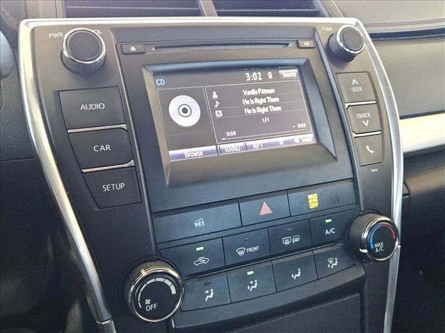 Used 2016 Toyota Camry SE image 10