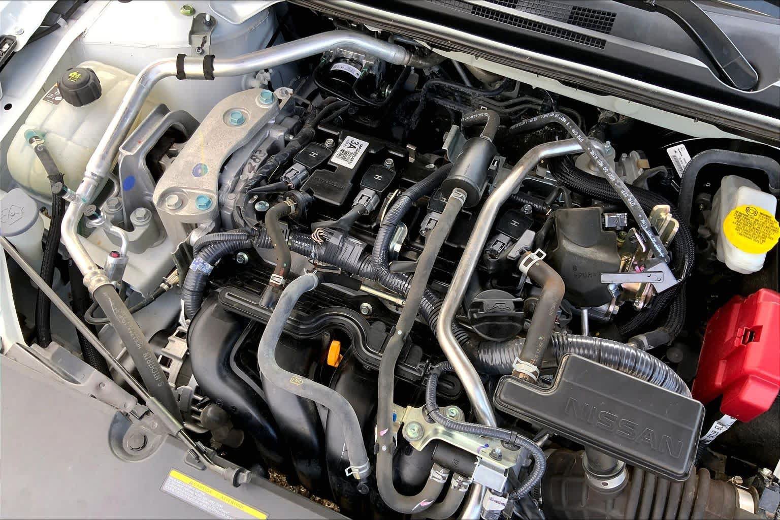 Used 2025 Nissan Sentra SR w/ SR Premium Package FWD image 33