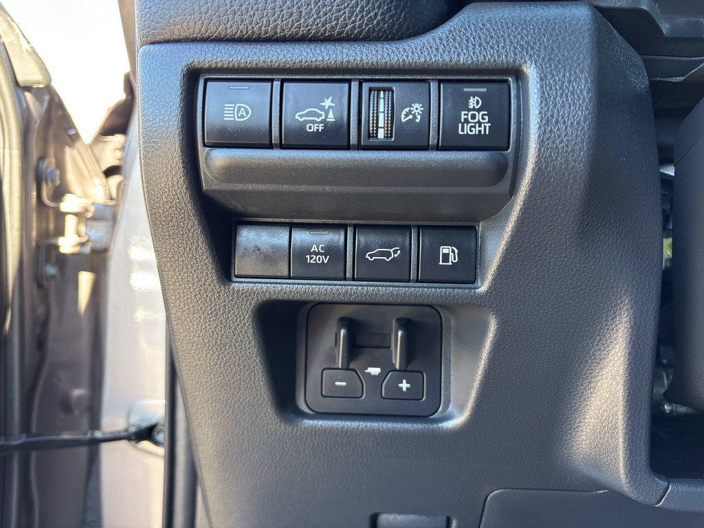 Certified 2025 Toyota Land Cruiser w/ Premium Package AWD/4WD image 30