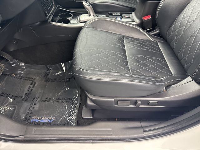 Used 2021 Mitsubishi Outlander GT AWD/4WD image 36