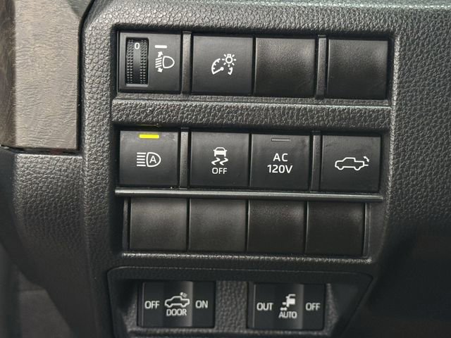 Used 2024 Toyota Tacoma Limited w/ Limited Package (LT) image 25