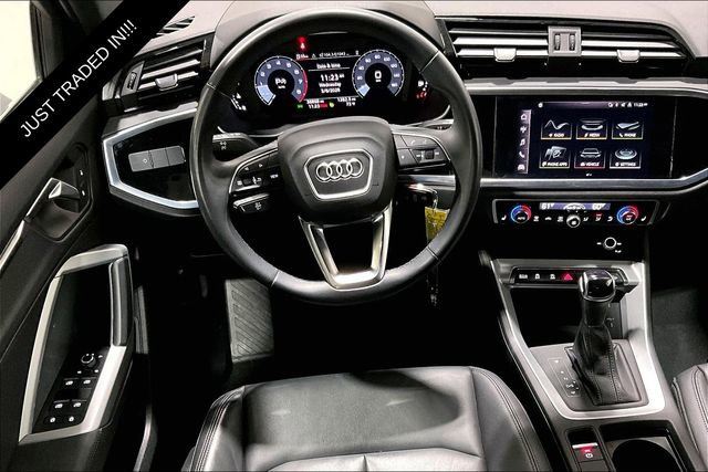 Used 2022 Audi Q3 2.0T Premium w/ Convenience Package AWD/4WD image 5