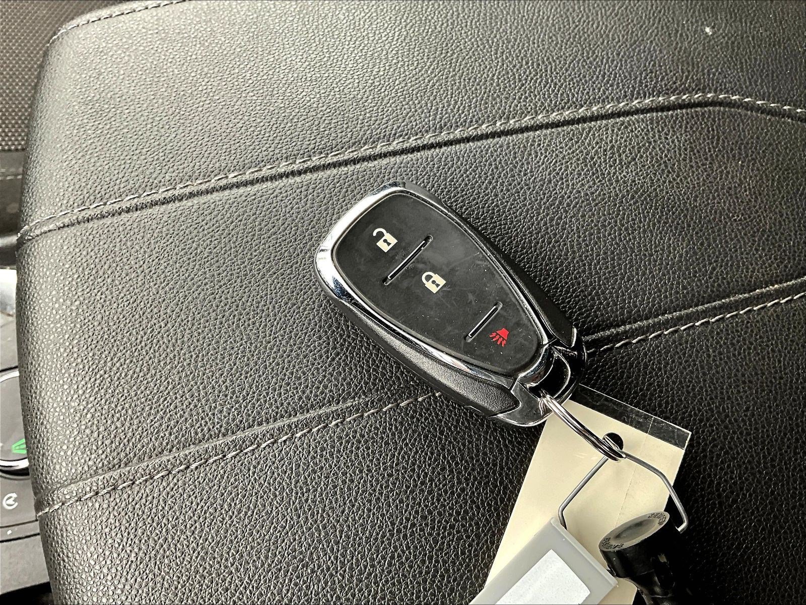 Used 2023 Chevrolet Traverse LT FWD image 33