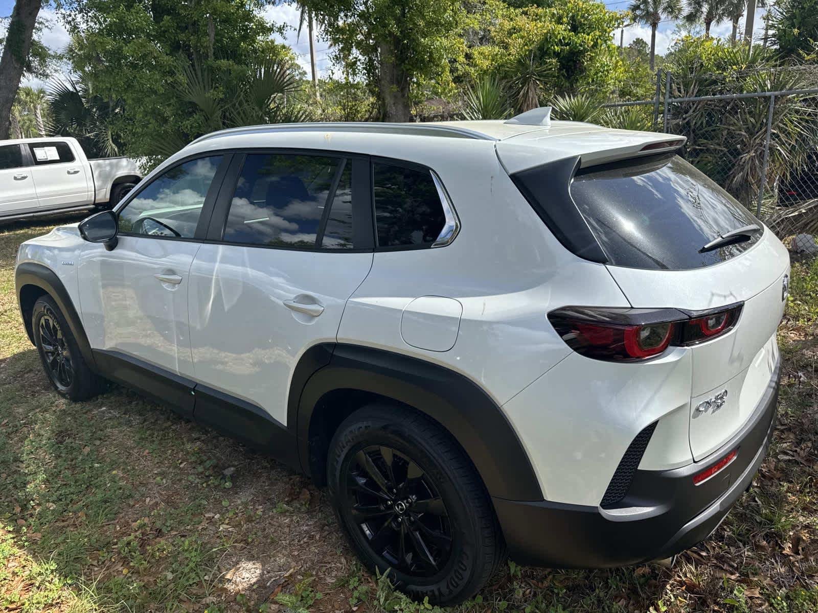 Used 2025 MAZDA CX-50 2.5 Hybrid w/ Weather Package AWD/4WD image 4