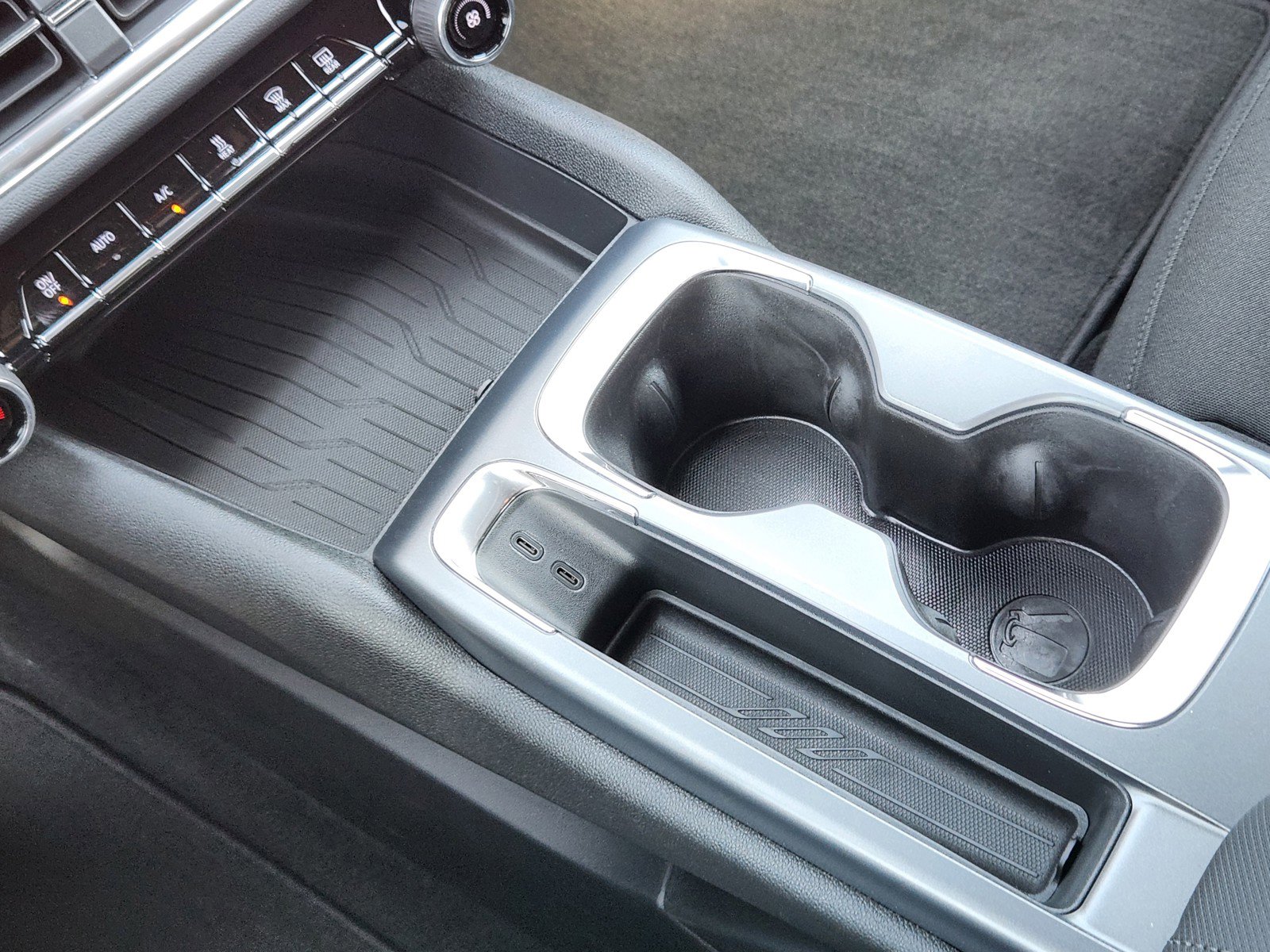 New 2026 Chevrolet Equinox EV LT w/ Comfort Package image 16