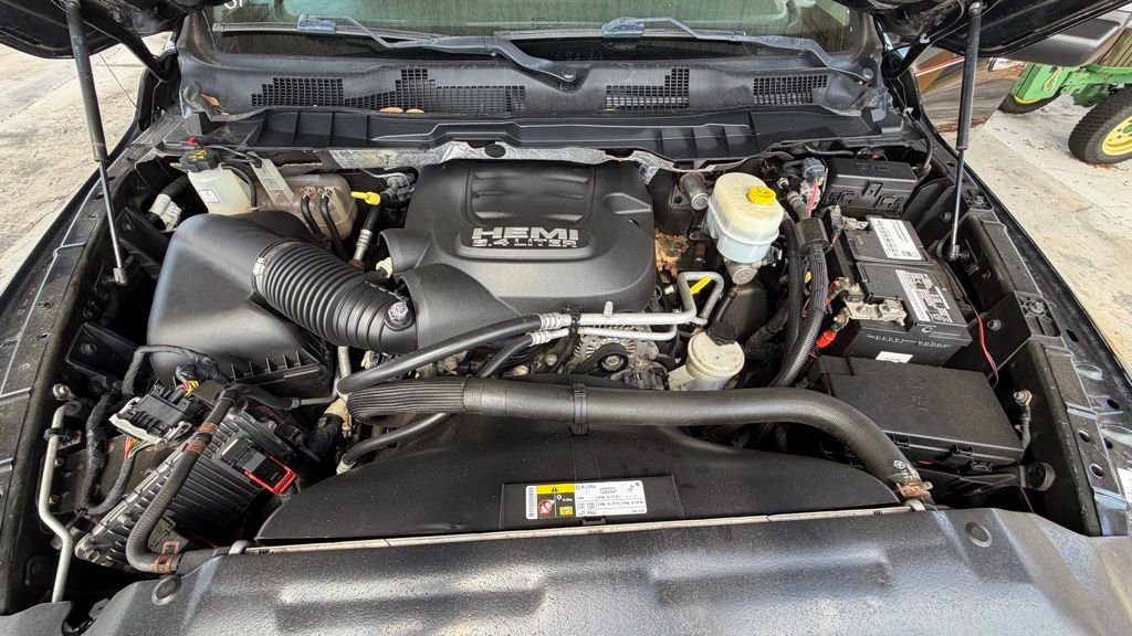 Used 2018 RAM 3500 SLT w/ Snow Chief Group image 22