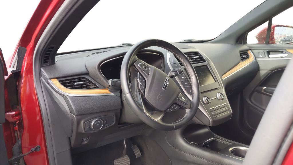 Used 2015 Lincoln MKC FWD w/ Equipment Group 101A Select image 19