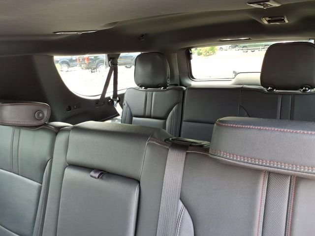 Used 2023 Chevrolet Suburban RST AWD/4WD image 19