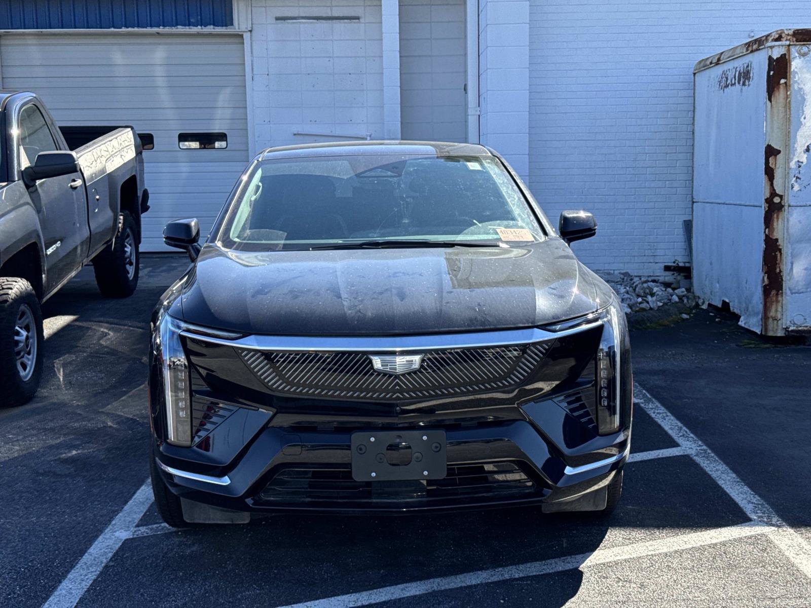 Used 2025 Cadillac Optiq Luxury 1 AWD/4WD image 2