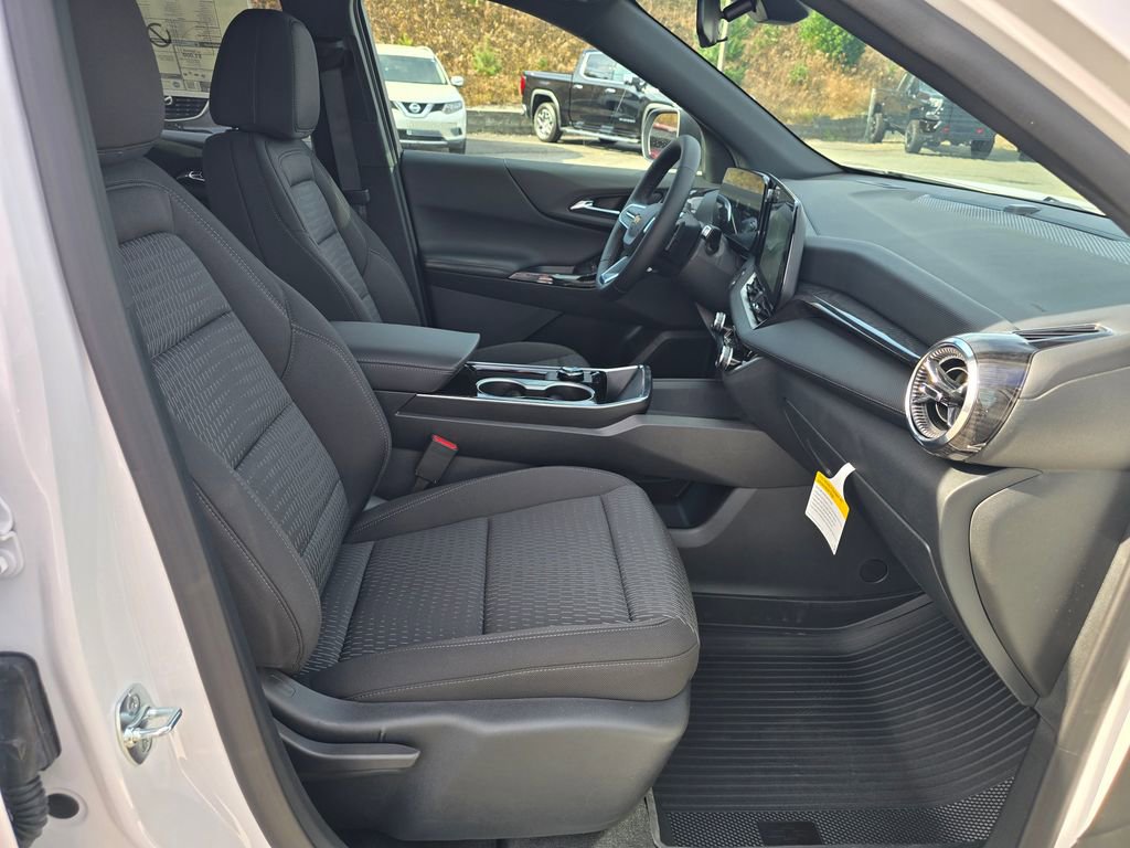 New 2026 Chevrolet Equinox LT image 24