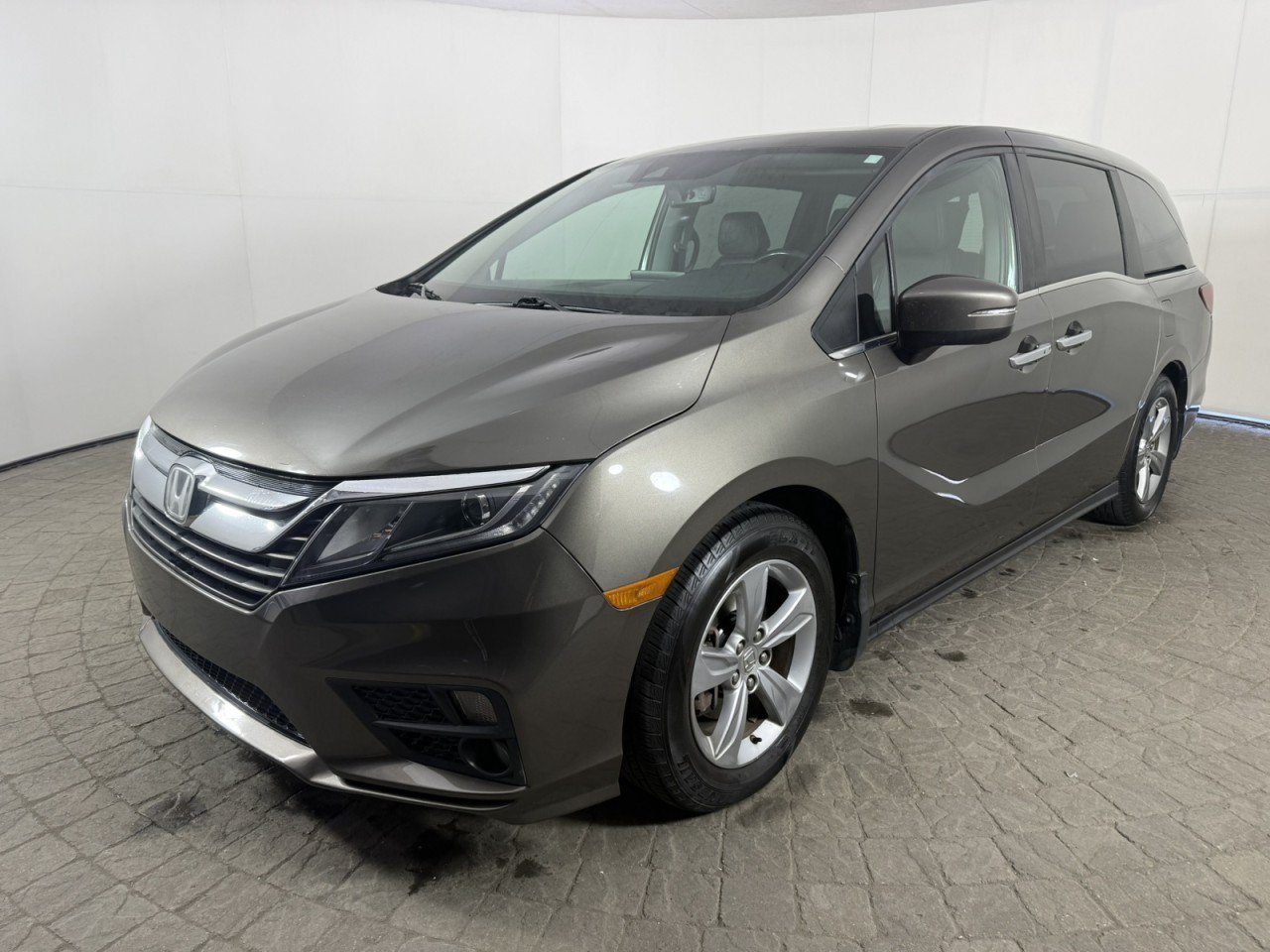 Used 2018 Honda Odyssey EX-L image 3
