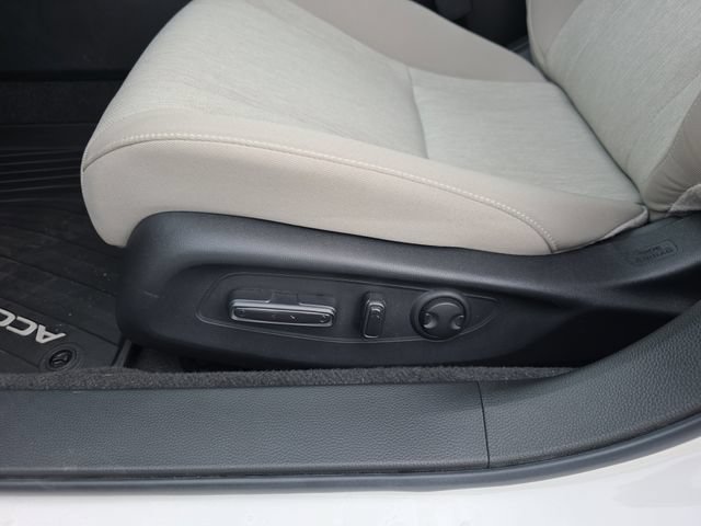 Used 2023 Honda Accord EX image 12