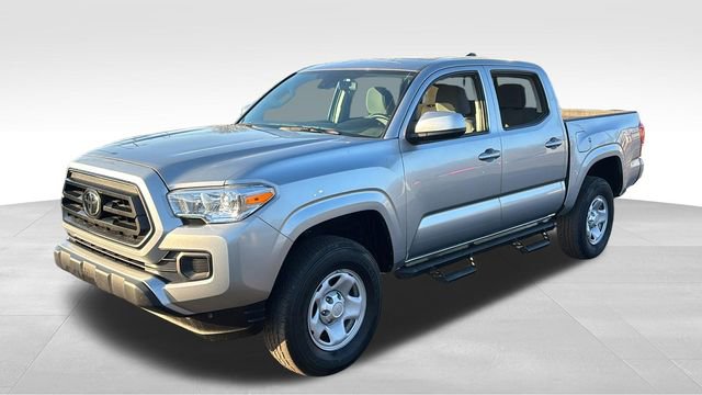 Used 2023 Toyota Tacoma SR image 2
