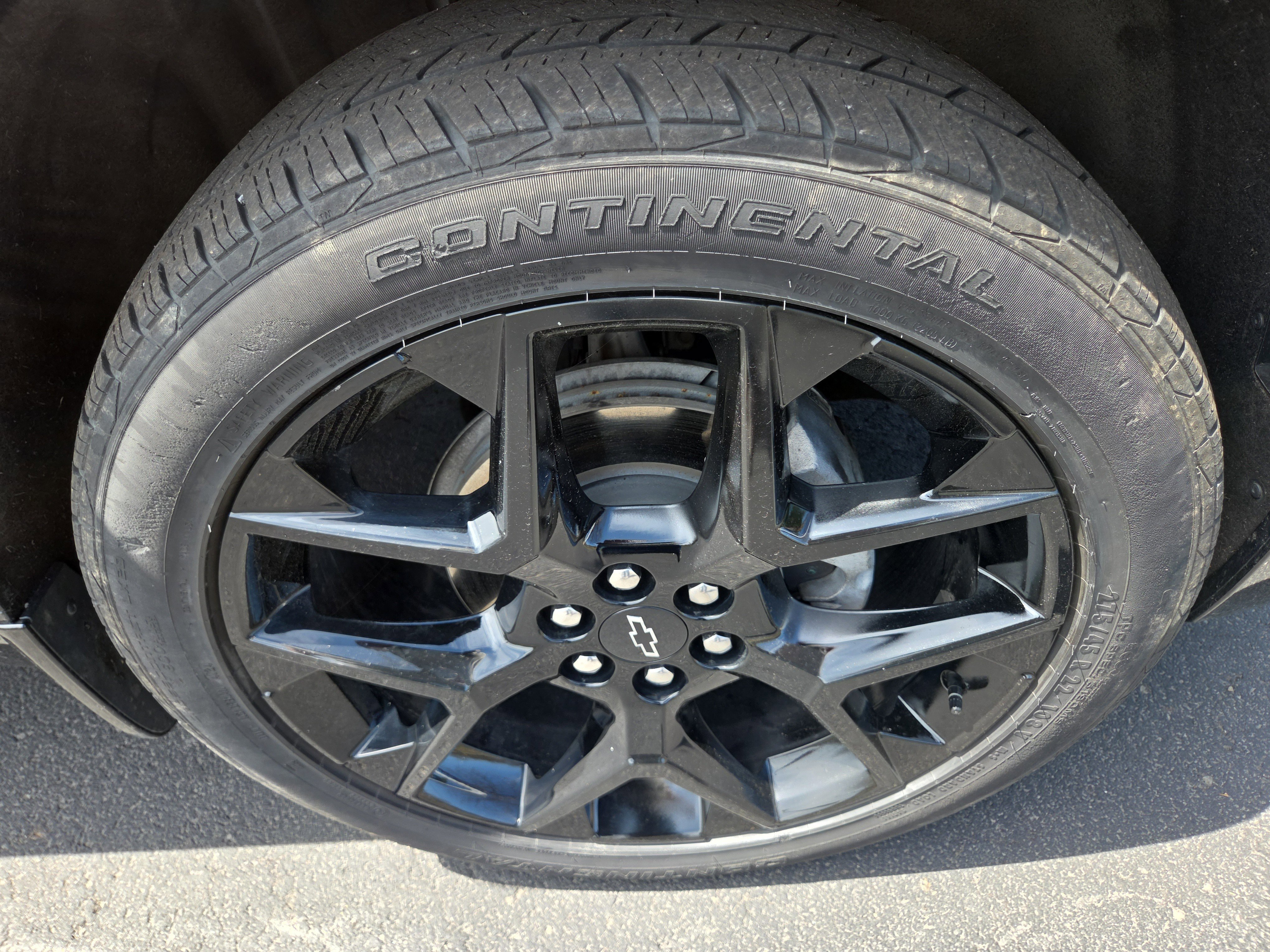 Used 2025 Chevrolet Traverse RS w/ LPO, Floor Liner Package AWD/4WD image 9