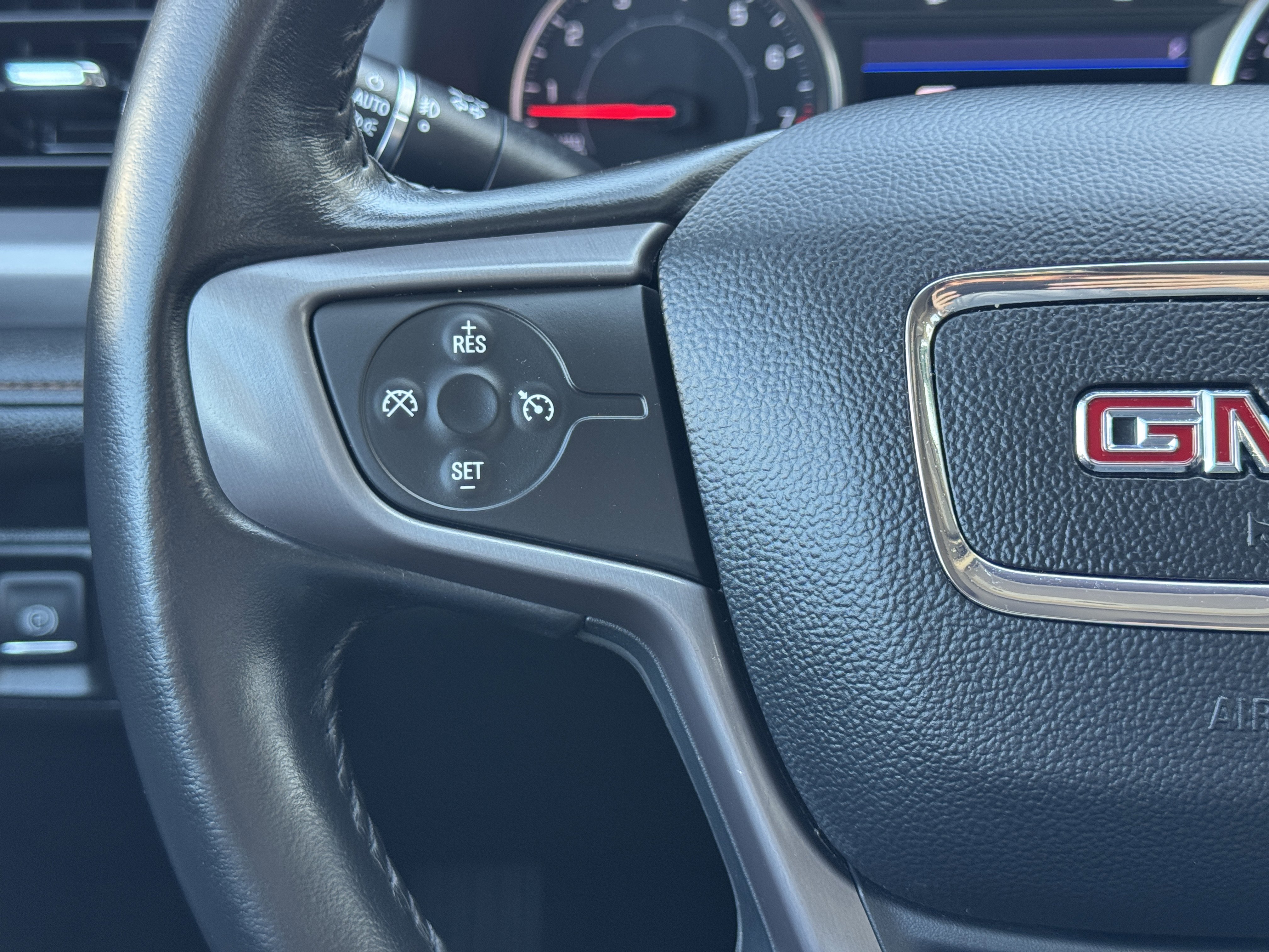 Certified 2020 GMC Acadia AT4 image 34