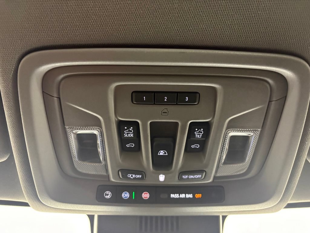 Used 2023 Chevrolet Silverado 1500 LTZ w/ LTZ Premium Package AWD/4WD image 37