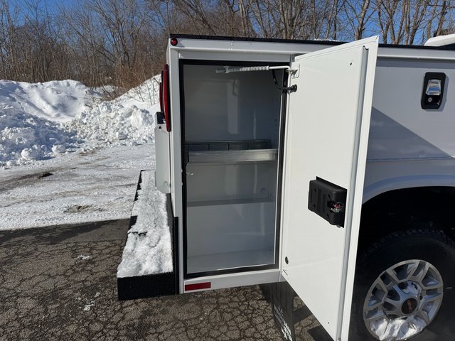 New 2024 GMC Sierra 2500 Pro w/ Convenience Package image 7