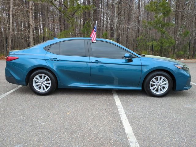 Used 2026 Toyota Camry LE image 3