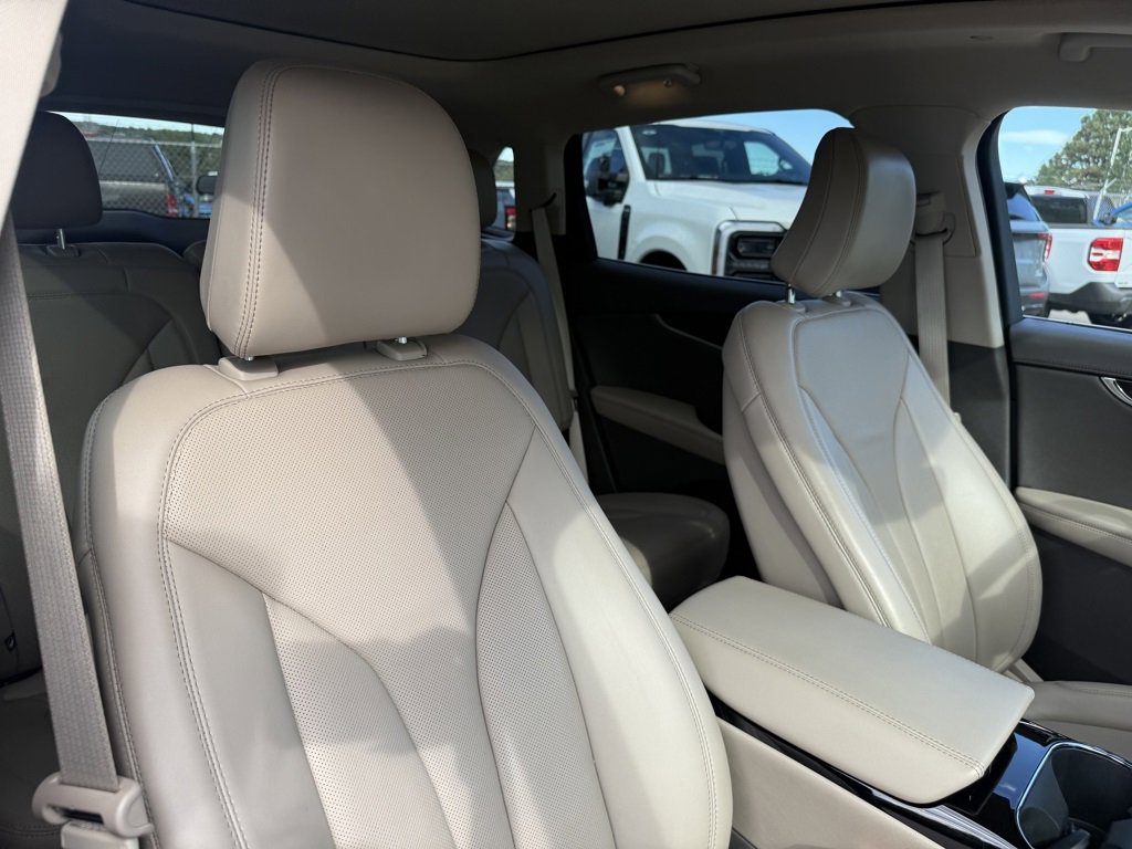 Certified 2022 Lincoln Nautilus Reserve image 28