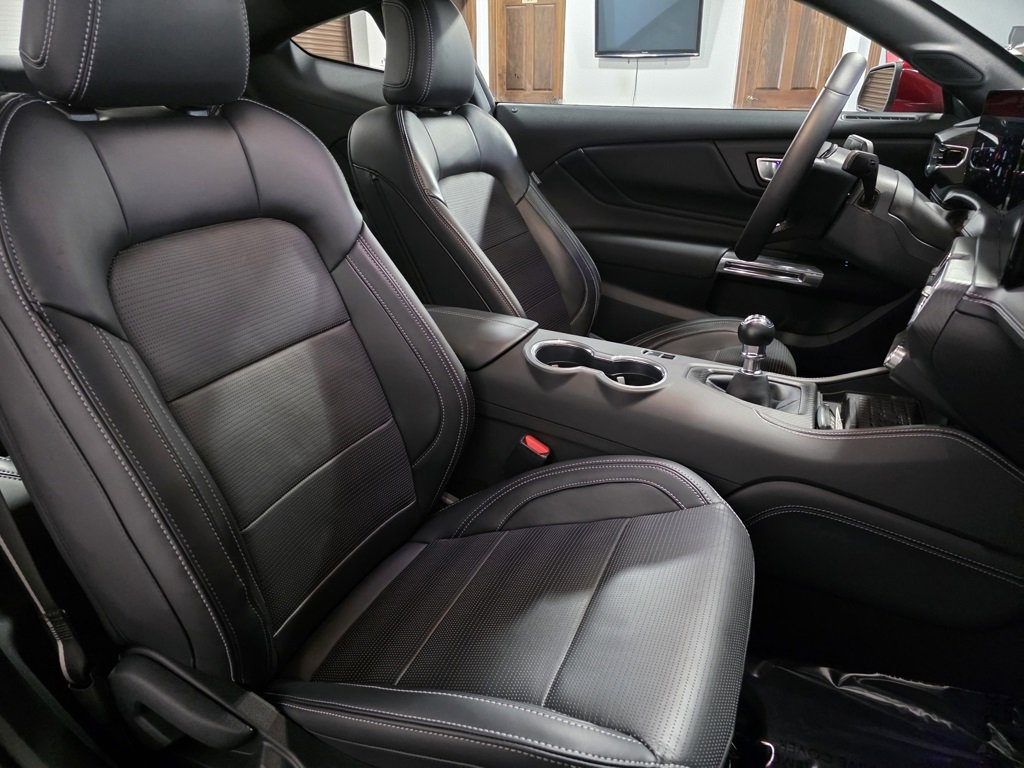 Used 2024 Ford Mustang GT Premium image 18