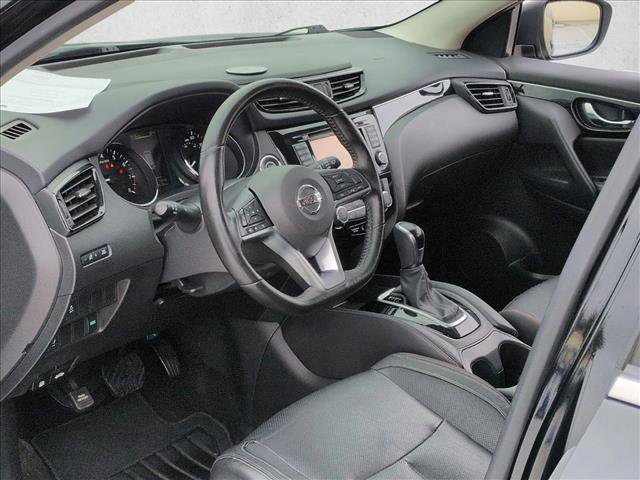 Used 2017 Nissan Rogue Sport SL FWD image 9