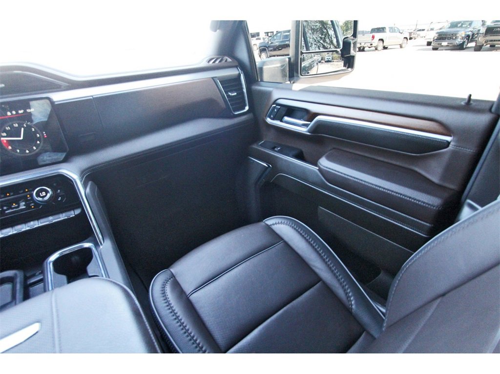 Used 2024 GMC Sierra 2500 Denali w/ Denali Reserve Package image 12