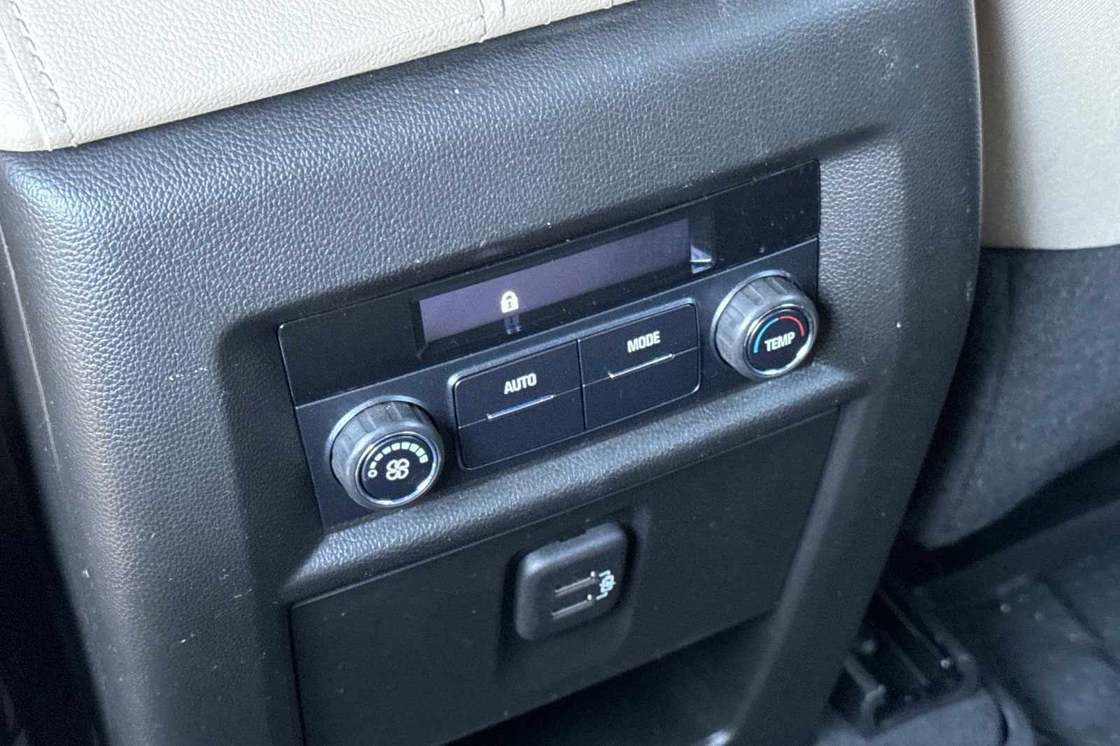 Used 2022 Chevrolet Traverse LS w/ Midnight/Sport Edition image 13