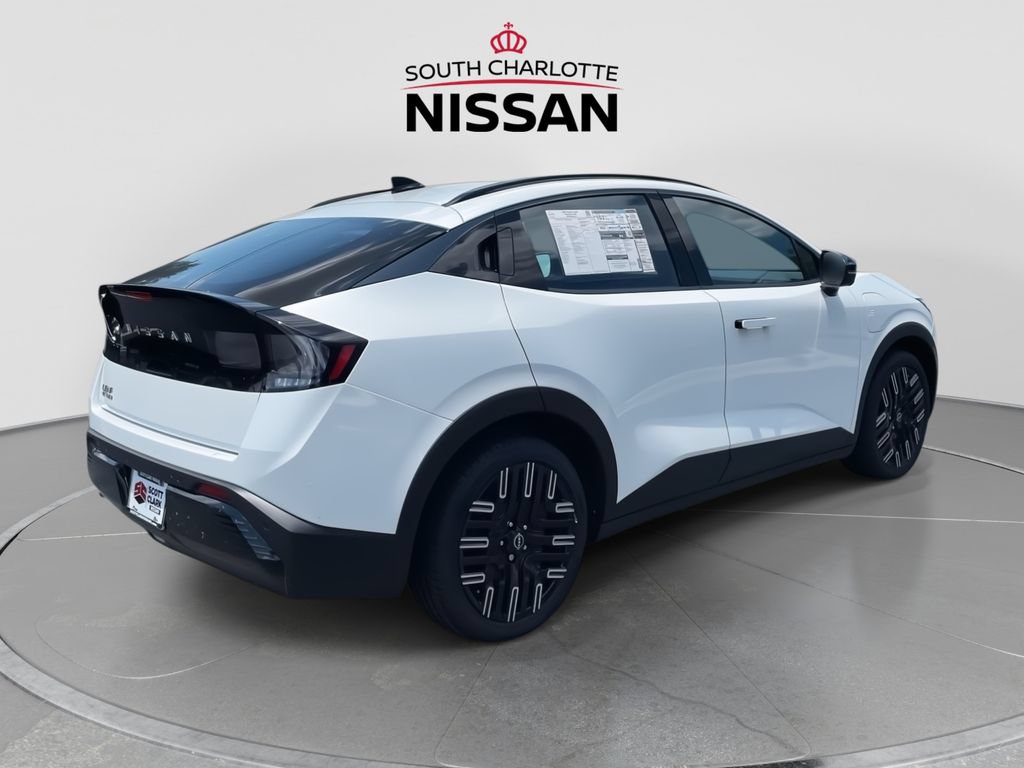 New 2026 Nissan Leaf Platinum+ w/ Floor Mat Package (Platinum+) FWD image 6