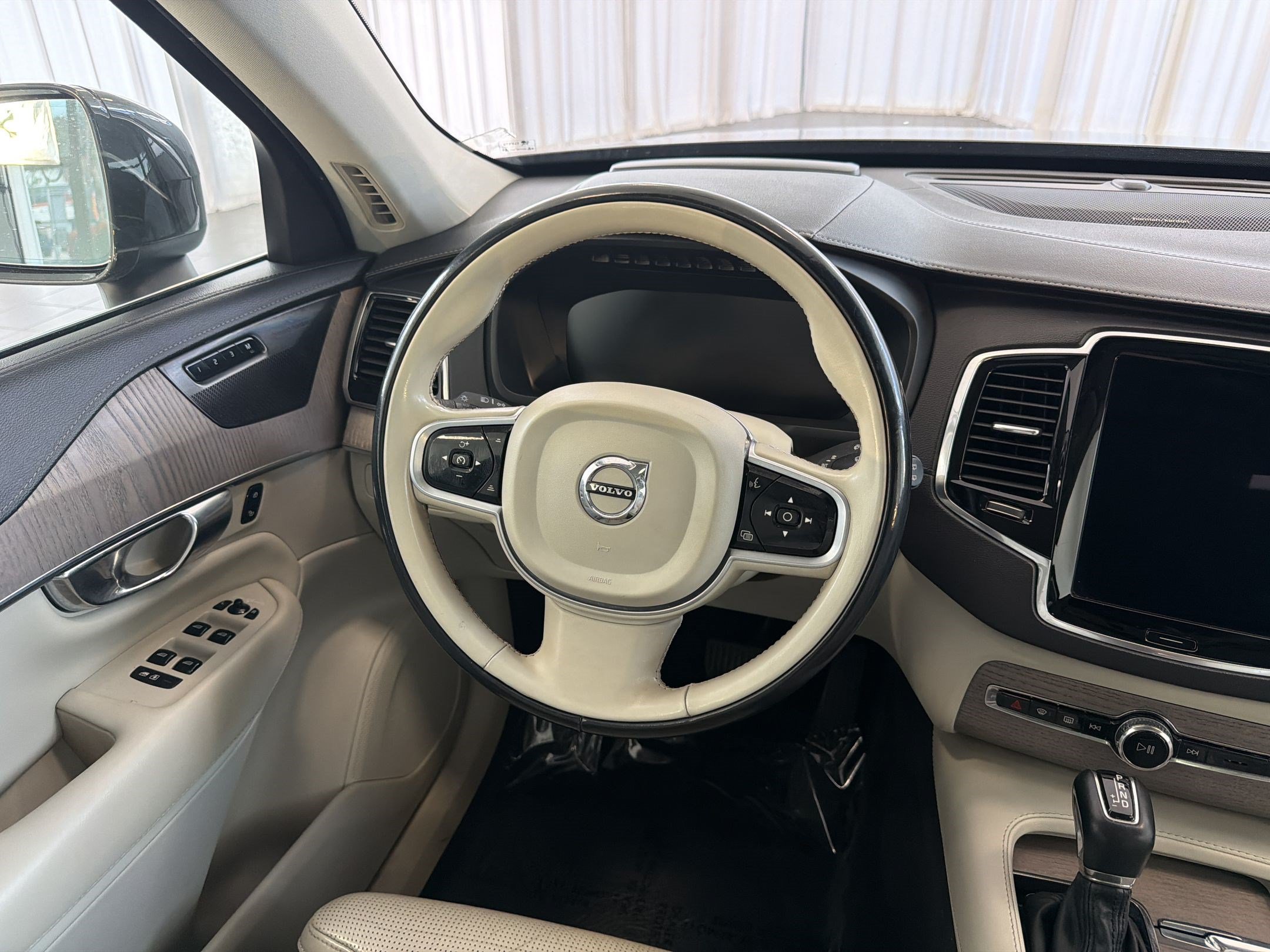 Used 2022 Volvo XC90 T6 Inscription w/ Advanced Package AWD/4WD image 27