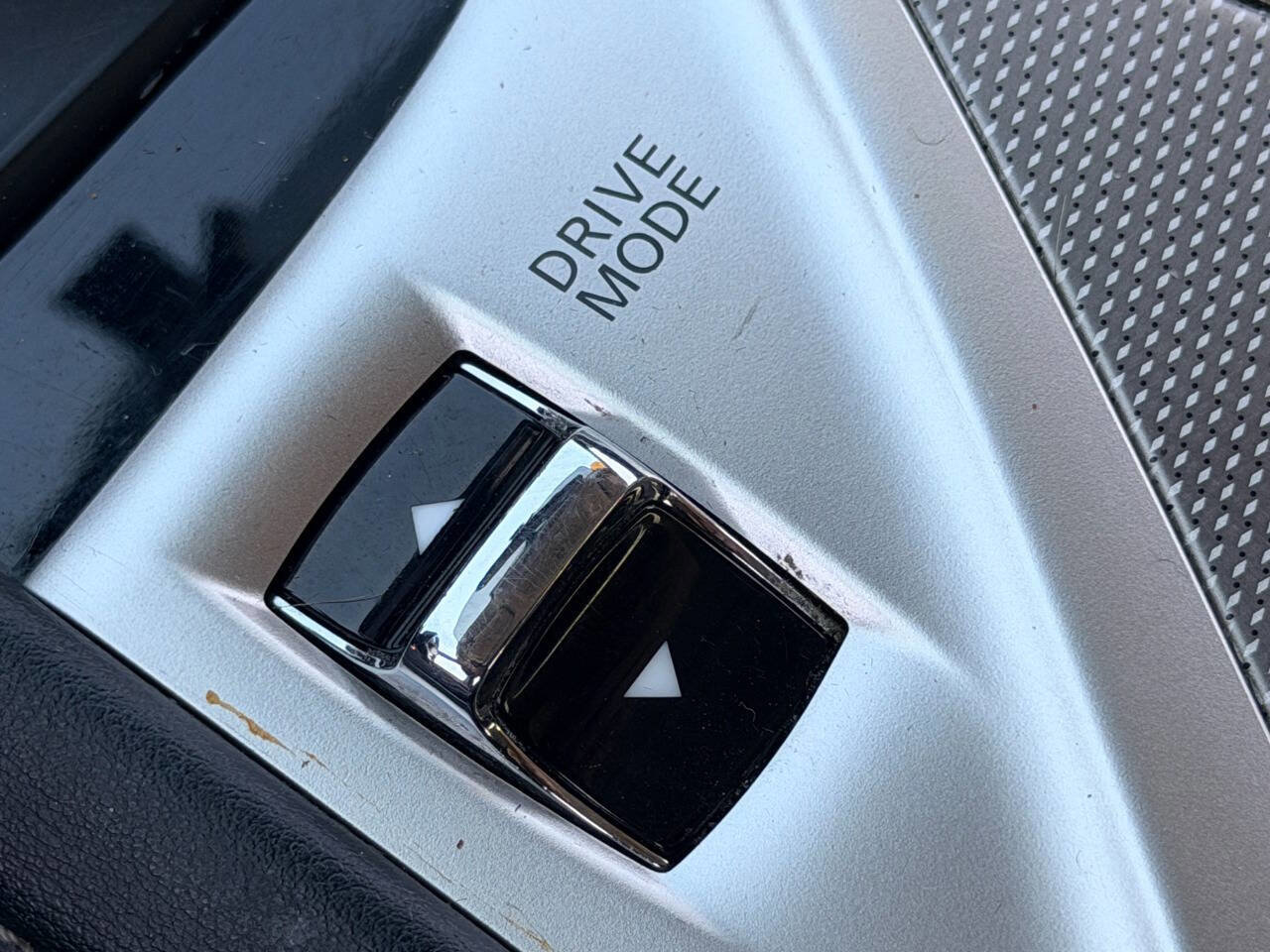 Used 2015 INFINITI Q50 Premium w/ Navigation Package image 38
