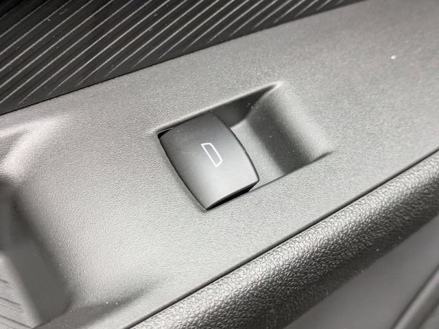 New 2027 Chevrolet Bolt RS w/ Technology Package FWD image 27