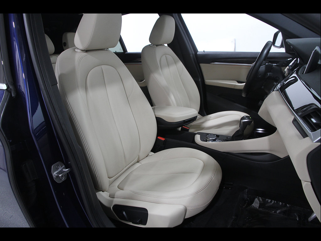 Used 2018 BMW X1 xDrive28i AWD/4WD image 18