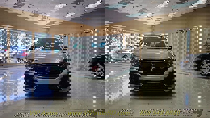 Used 2018 Honda Civic Si image 8