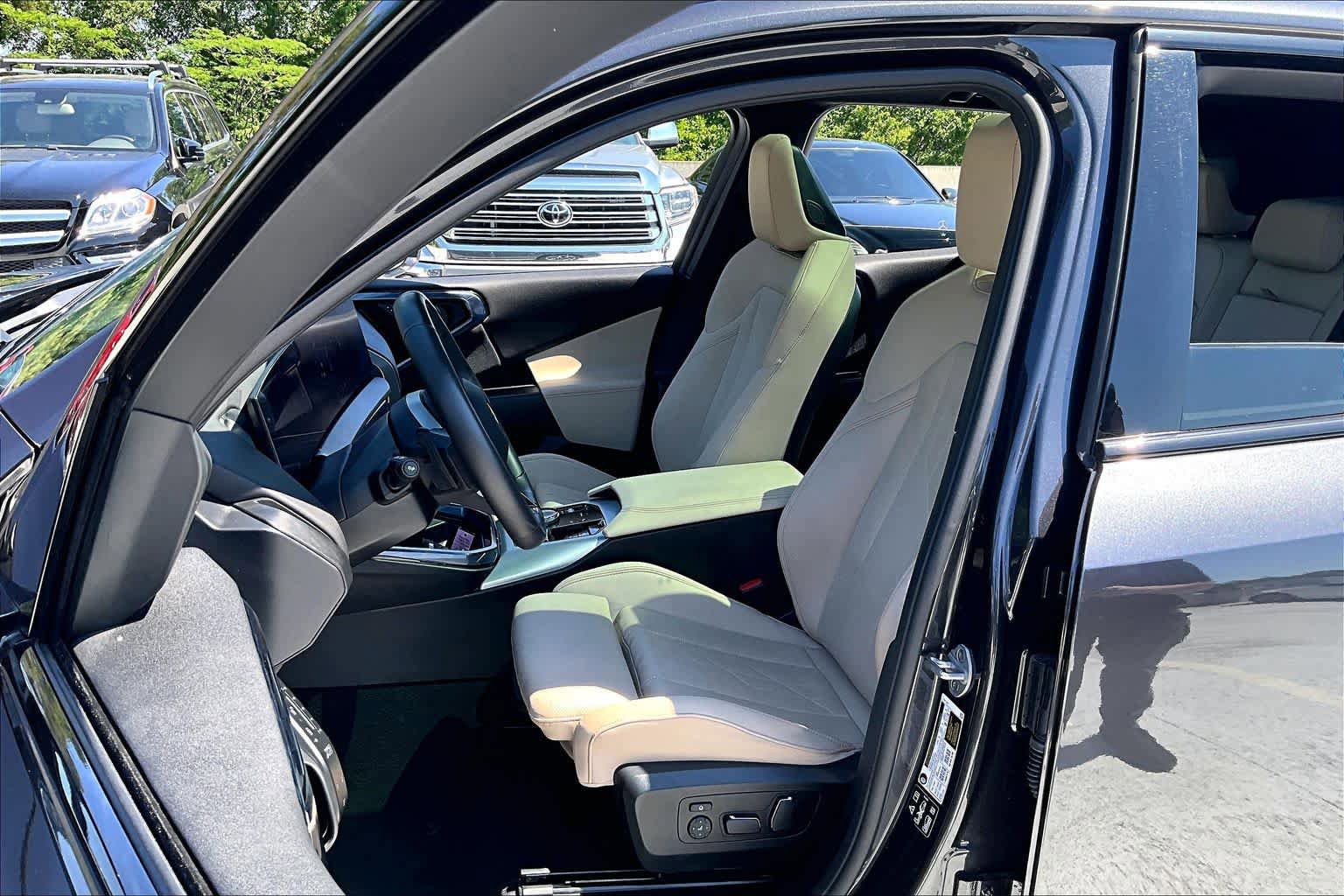 Used 2025 BMW X3 xDrive30 AWD/4WD image 8