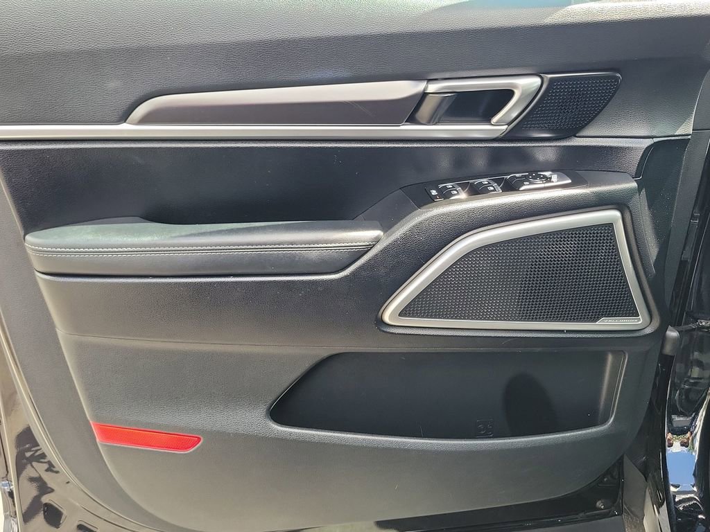 Used 2023 Kia Telluride S image 22