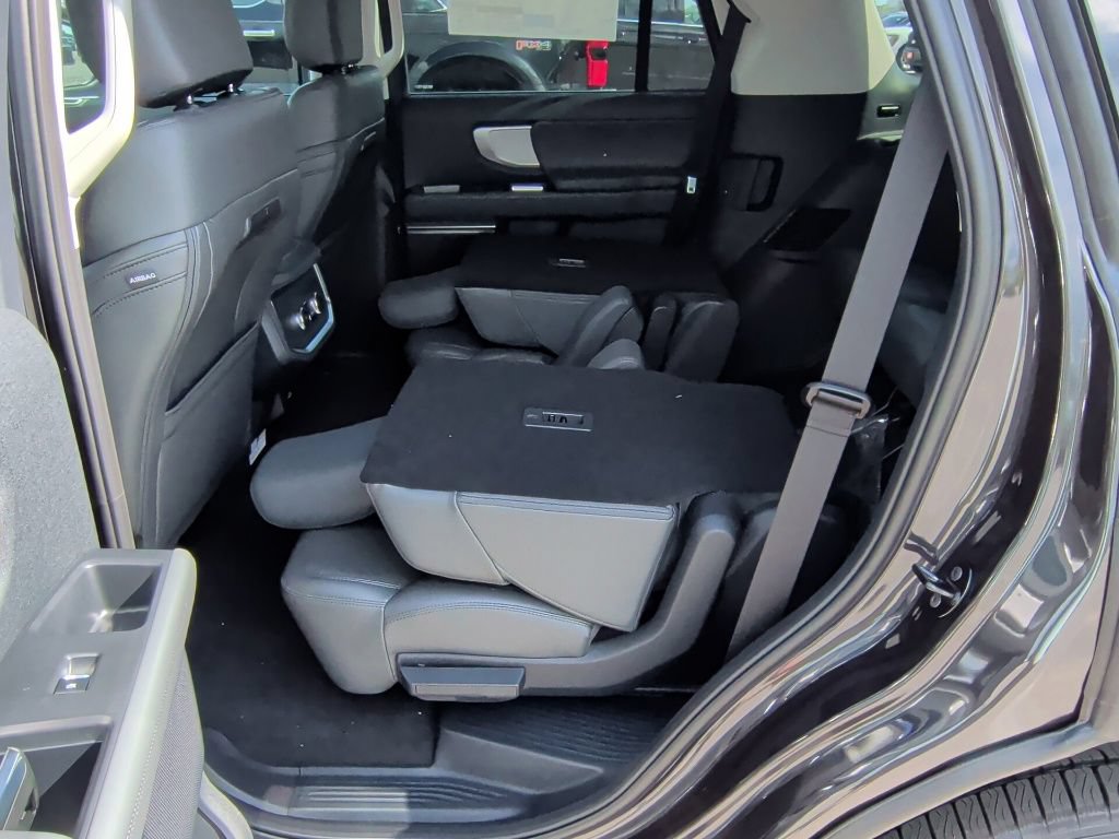 New 2026 Ford Expedition Active RWD image 37