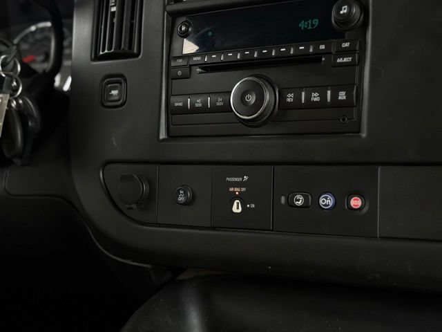 Used 2017 GMC Savana 3500 Extended RWD image 8