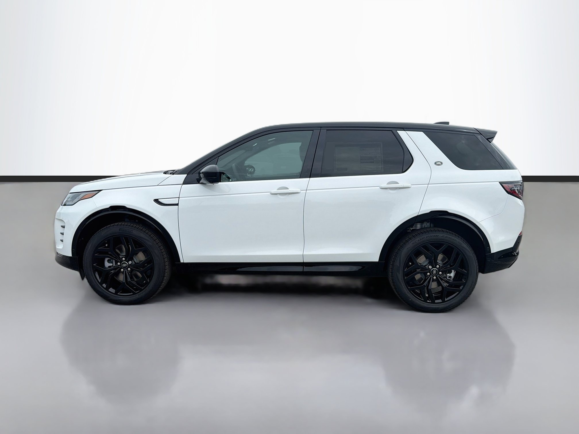 New 2026 Land Rover Discovery Sport Landmark AWD/4WD image 2