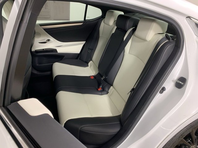 Used 2023 Lexus ES 350 F Sport image 32