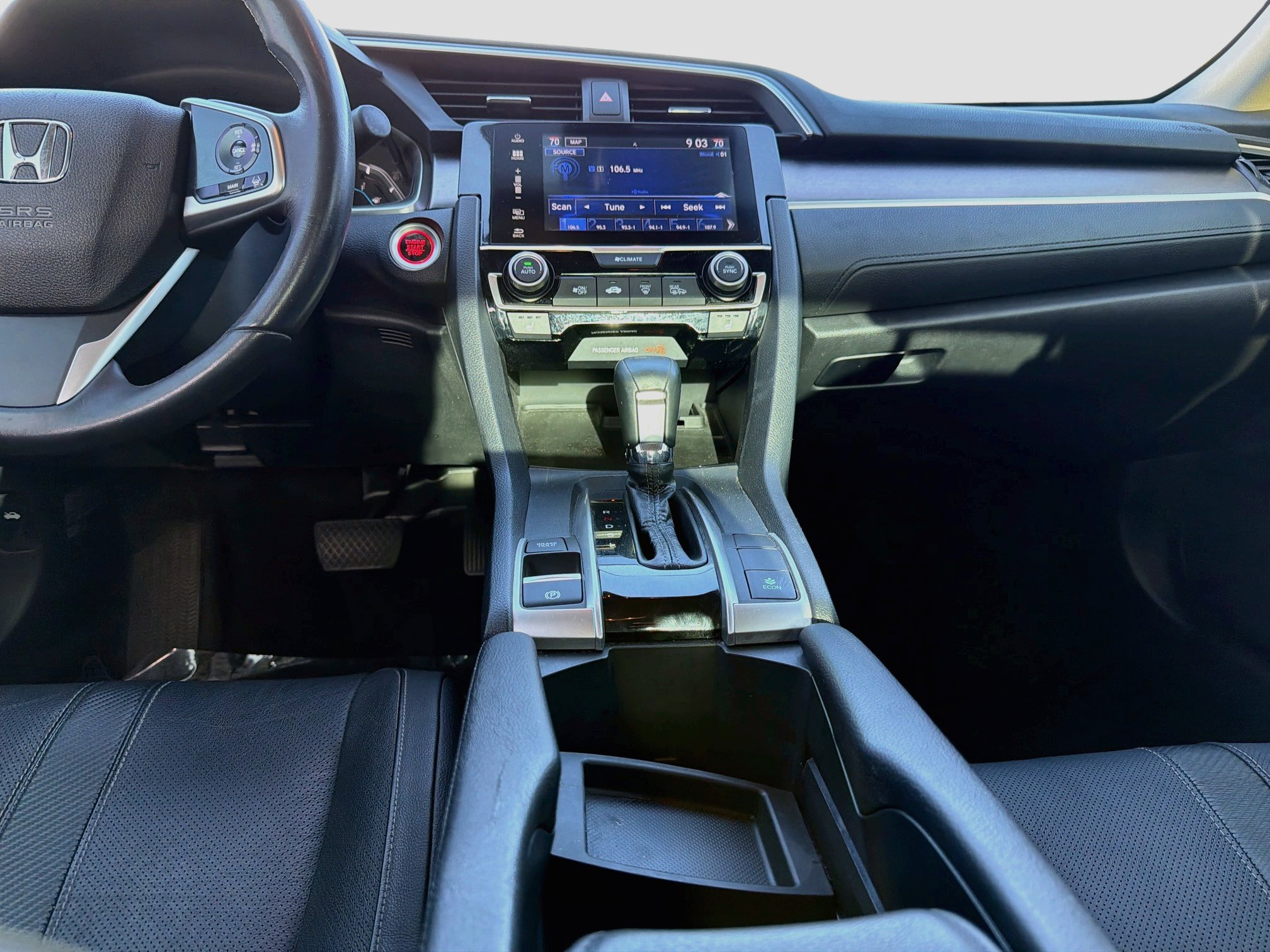 Used 2018 Honda Civic Touring image 18