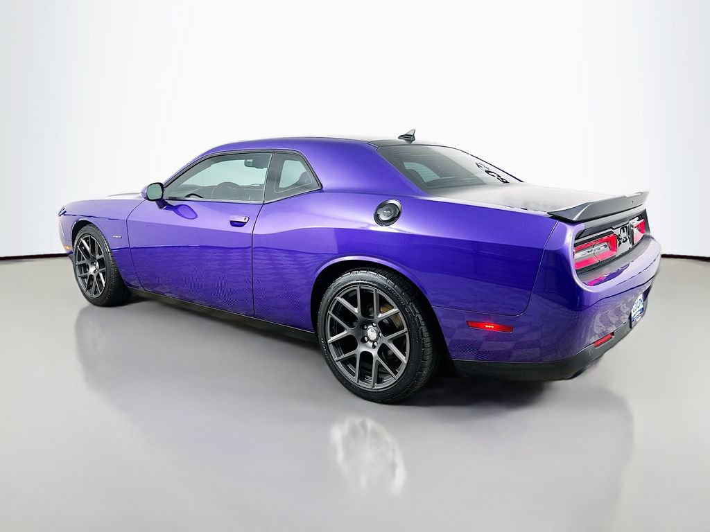 Used 2016 Dodge Challenger R/T RWD image 5