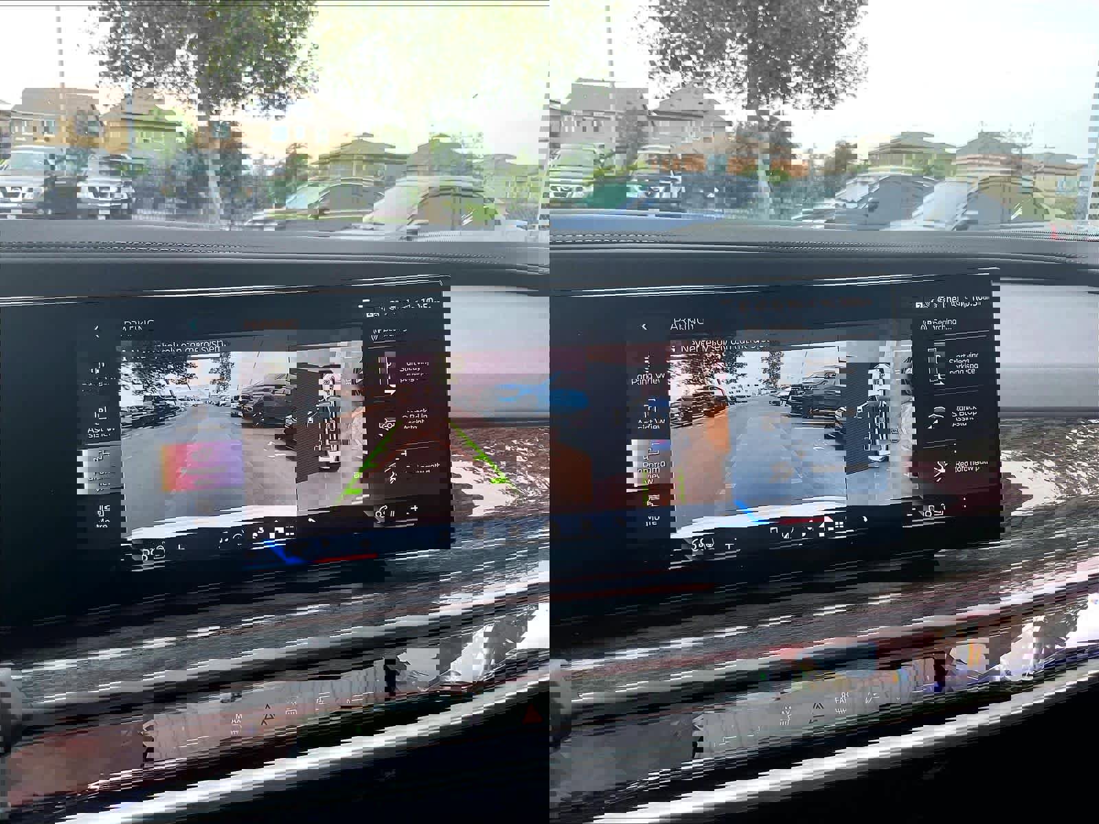 Used 2024 BMW i7 xDrive60 image 22