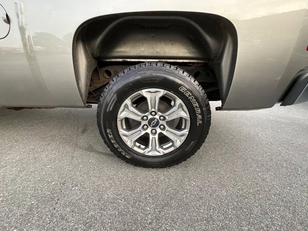 Used 2013 Chevrolet Silverado 1500 W/T w/ LS Package image 11