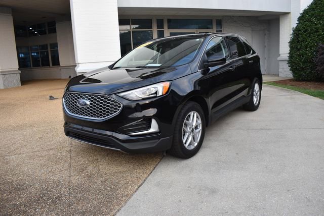 Used 2024 Ford Edge SEL image 5