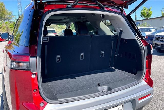 Certified 2025 Nissan Pathfinder SL w/ SL Premium Package image 33