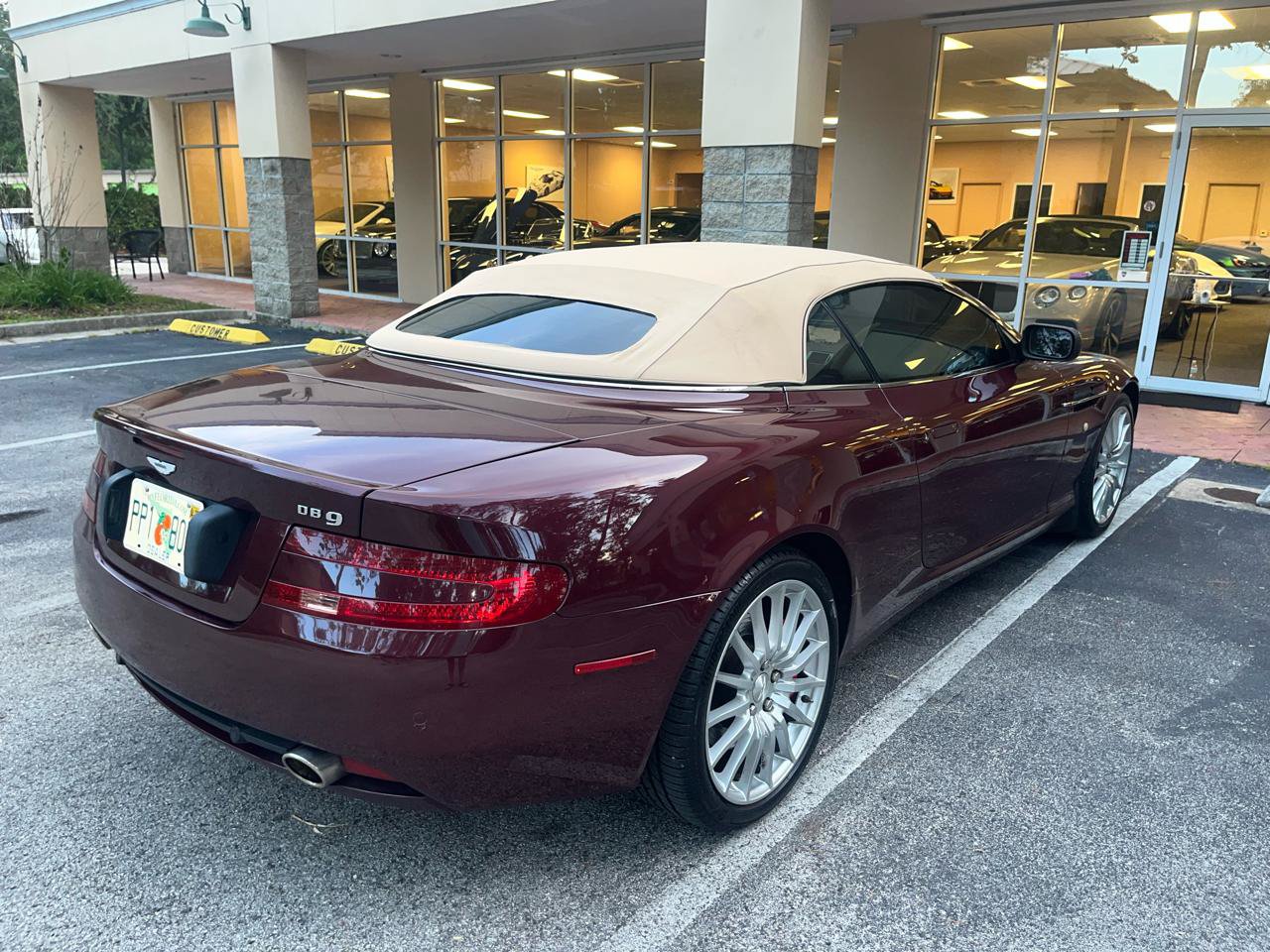 Used 2007 Aston Martin DB9 Volante RWD image 18