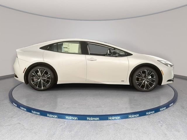 New 2026 Toyota Prius XLE image 3