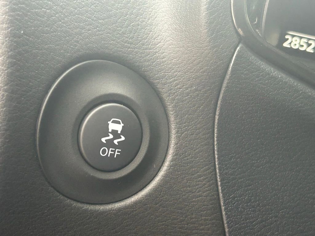 Used 2024 Nissan Z Performance w/ Floor Mat Package image 42